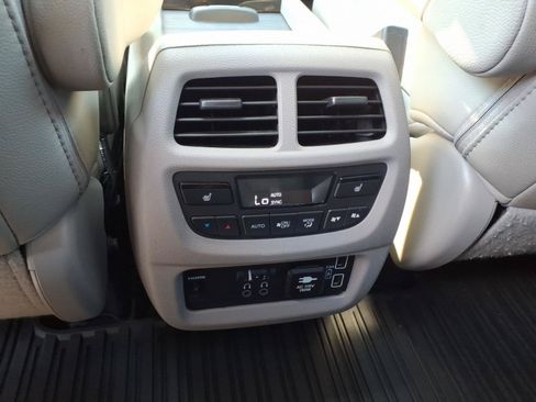 Used 2019 Honda Pilot Touring image 20