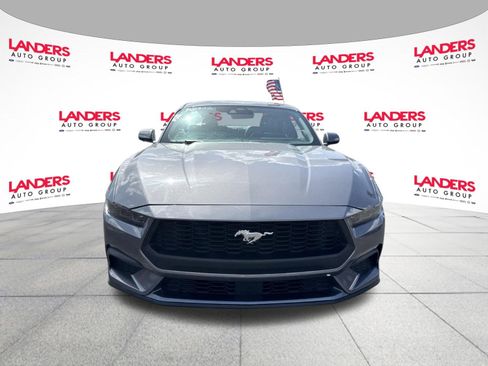 Used 2025 Ford Mustang Premium RWD image 8