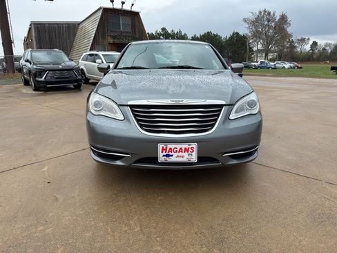 Used 2013 Chrysler 200 Touring w/ S Exterior Appearance Pkg image 2
