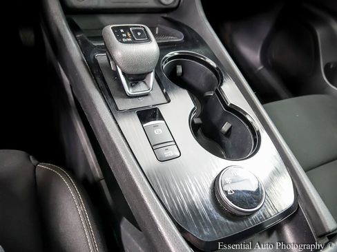 Used 2023 Nissan Rogue S image 18