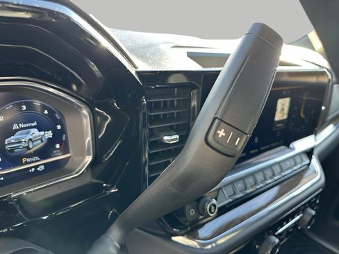 Certified 2024 Chevrolet Silverado 1500 LT image 17