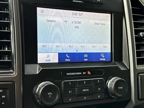 Used 2020 Ford F150 XLT w/ Max Trailer Tow Package image 19