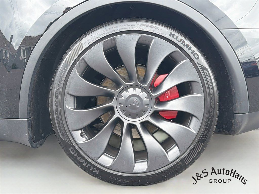Used 2023 Tesla Model Y Performance AWD/4WD image 38