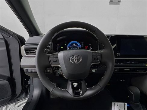 New 2025 Toyota Camry SE image 15