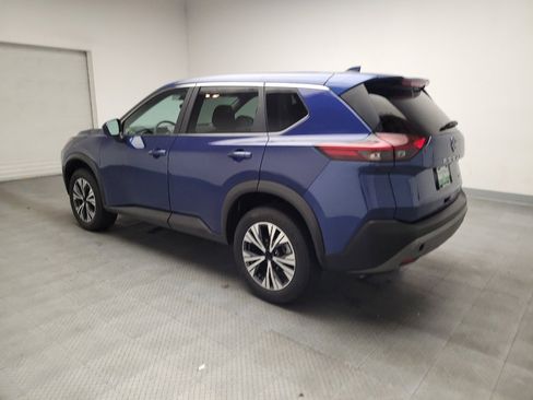 Used 2023 Nissan Rogue SV FWD image 3