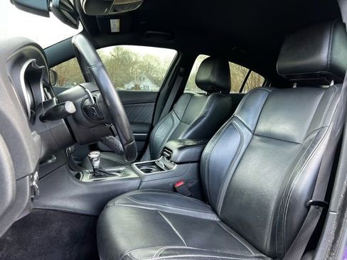 Used 2018 Dodge Charger R/T w/ Plus Group image 14