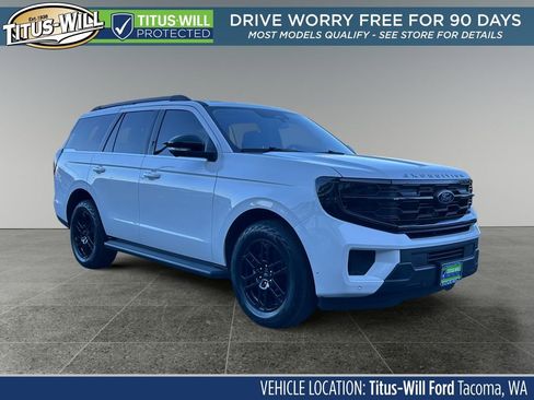 Used 2025 Ford Expedition Active AWD/4WD image 1