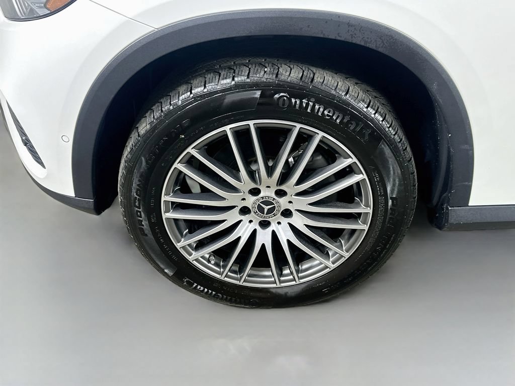 Used 2023 Mercedes-Benz GLC 300 4MATIC w/ Pinnacle Trim Package image 8