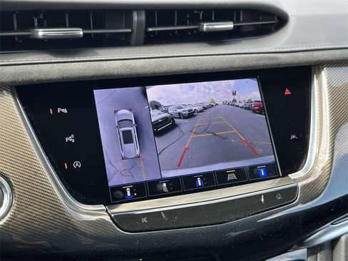 New 2025 Cadillac XT6 Sport w/ Platinum Package image 21