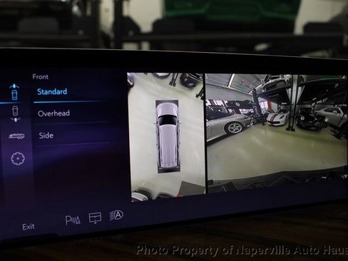 Used 2025 Cadillac Escalade ESV Sport Platinum w/ LPO, ONYX Package image 33