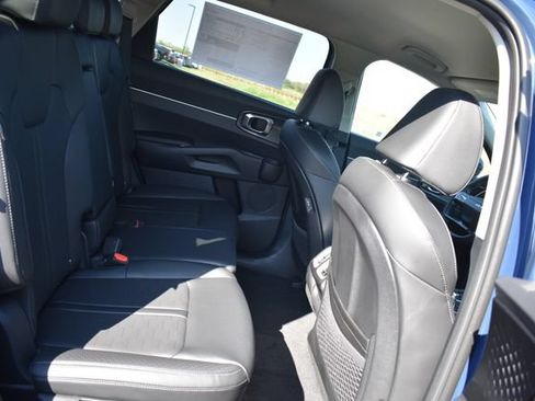 Certified 2026 Kia Sorento EX AWD/4WD image 15