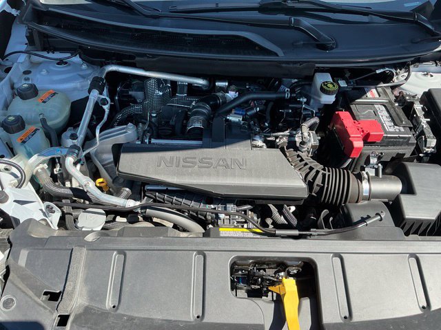 Used 2024 Nissan Rogue S AWD/4WD image 13
