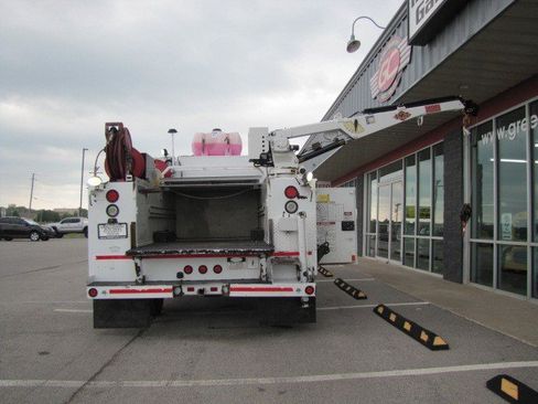 Used 2011 Ford F550 2WD Regular Cab Super Duty w/ Payload Upgrade Pkg image 23