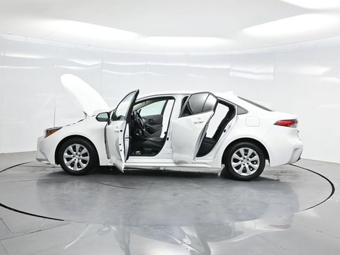 Used 2025 Toyota Corolla LE FWD image 53