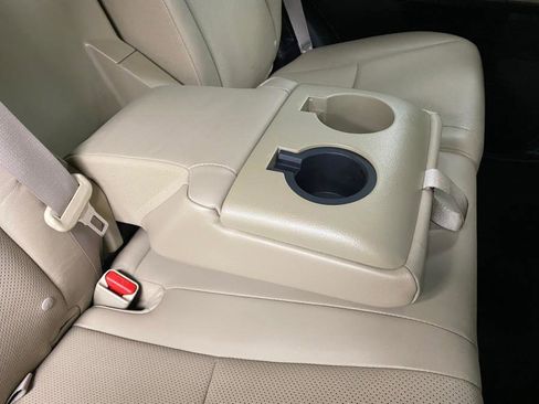 Used 2016 Toyota 4Runner Limited image 40