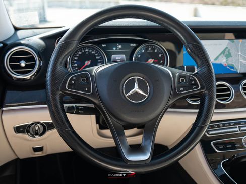 Used 2017 Mercedes-Benz E 300 image 20
