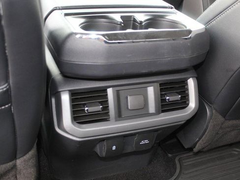 Used 2022 Ford F150 Lariat image 19