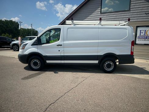 Used 2017 Ford Transit 250 130 Low Roof RWD image 8