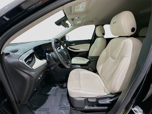 Used 2025 Buick Encore GX Sport Touring image 20