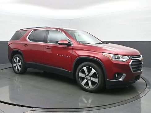 Used 2019 Chevrolet Traverse LT w/ LT Premium Package image 7