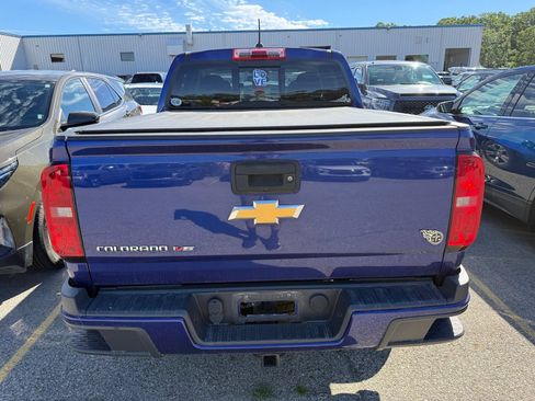 Used 2017 Chevrolet Colorado Z71 AWD/4WD image 3