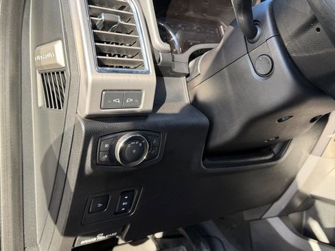 Used 2017 Ford F250 Platinum w/ Platinum Ultimate Package image 21