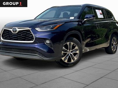 Used 2021 Toyota Highlander XLE