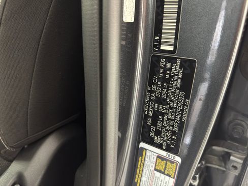 Used 2023 Kia Forte LXS image 13