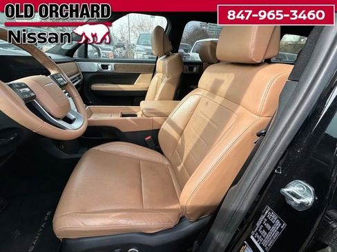 Used 2024 Hyundai Santa Fe Limited AWD/4WD image 10