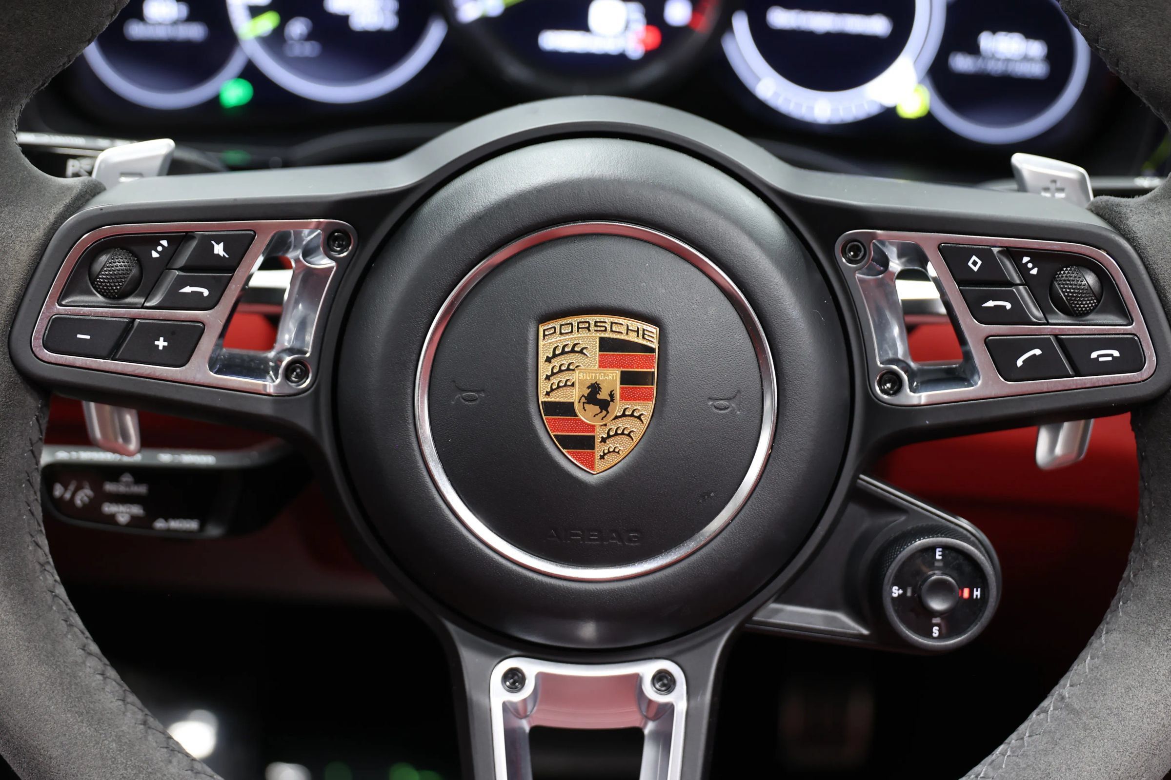 Used 2021 Porsche Cayenne Turbo S AWD/4WD image 27