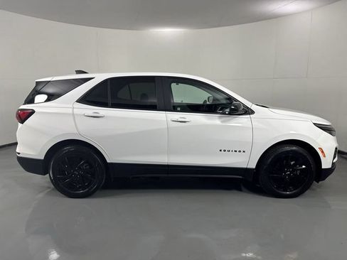Used 2023 Chevrolet Equinox LS w/ LS Convenience Package AWD/4WD image 36