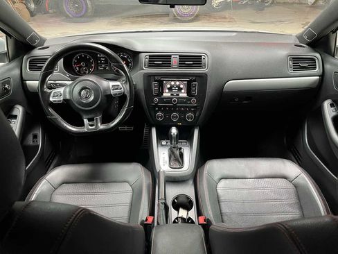 Used 2013 Volkswagen Jetta GLI Autobahn FWD image 9