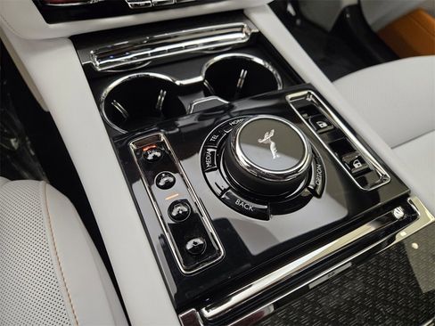 New 2025 Rolls-Royce Ghost Black Badge image 41