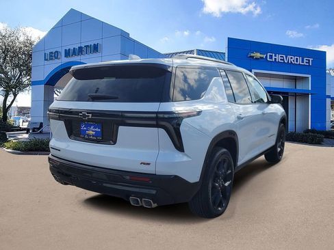 New 2026 Chevrolet Traverse RS image 3