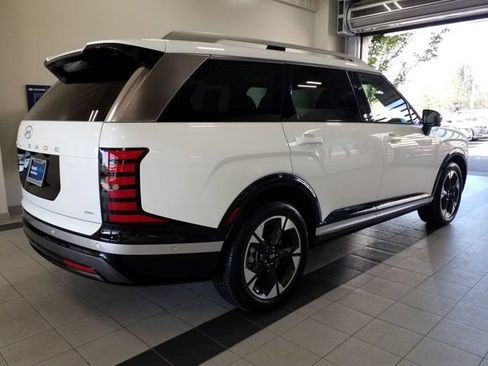Certified 2026 Hyundai Palisade Limited AWD/4WD image 19