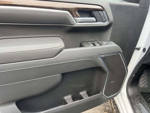 New 2026 GMC Sierra 1500 Elevation image 14