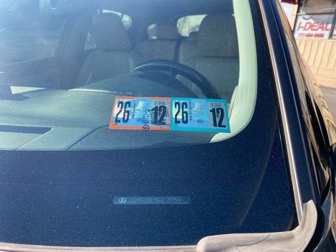 Used 2013 Lexus CT 200h w/ Premium Pkg w/Navigation FWD image 34