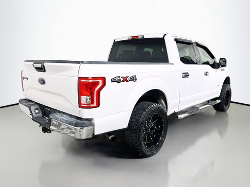 Used 2016 Ford F150 XLT AWD/4WD image 4