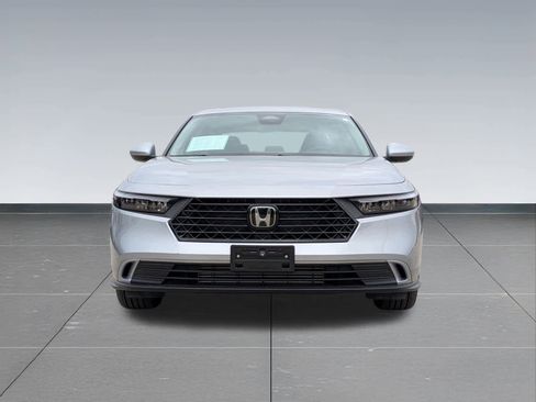 Certified 2023 Honda Accord EX image 9