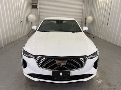 Used 2026 Cadillac CT4 Premium Luxury RWD image 2
