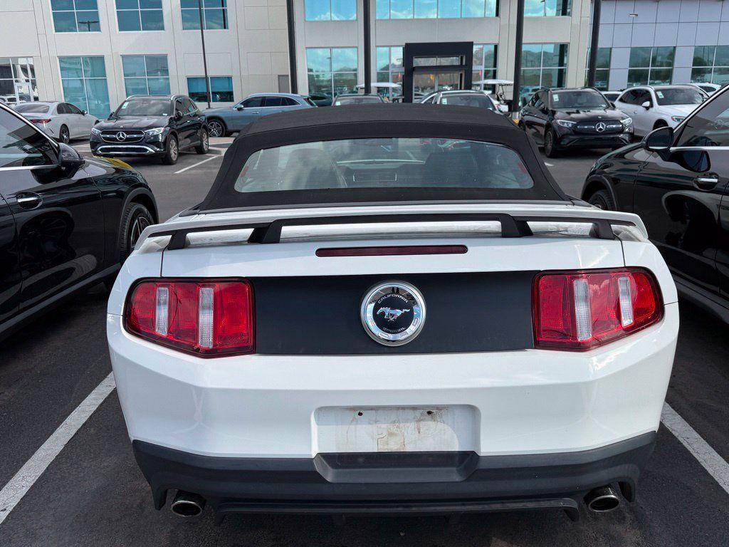 Used 2011 Ford Mustang GT Premium w/ 402A Rapid Spec Order Code RWD image 4