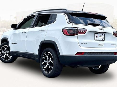 Used 2025 Jeep Compass Limited AWD/4WD image 4