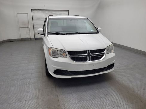 Used 2016 Dodge Grand Caravan SXT w/ Rear Park Assist Package image 14