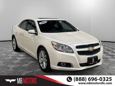 Used 2013 Chevrolet Malibu LT FWD image 1