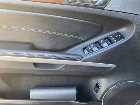 Used 2012 Mercedes-Benz GL 450 4MATIC image 45