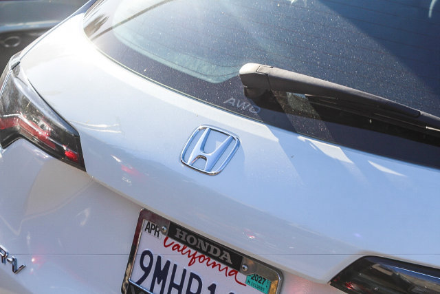 Used 2024 Honda HR-V LX image 9