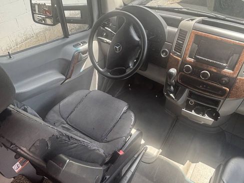 Used 2013 Mercedes-Benz Sprinter 3500 image 5