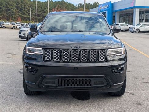 Used 2020 Jeep Grand Cherokee Altitude image 6