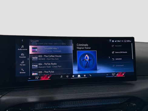 Used 2025 BMW i4 eDrive40 w/ Premium Package image 10