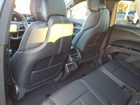 Certified 2024 Cadillac Lyriq Luxury image 14